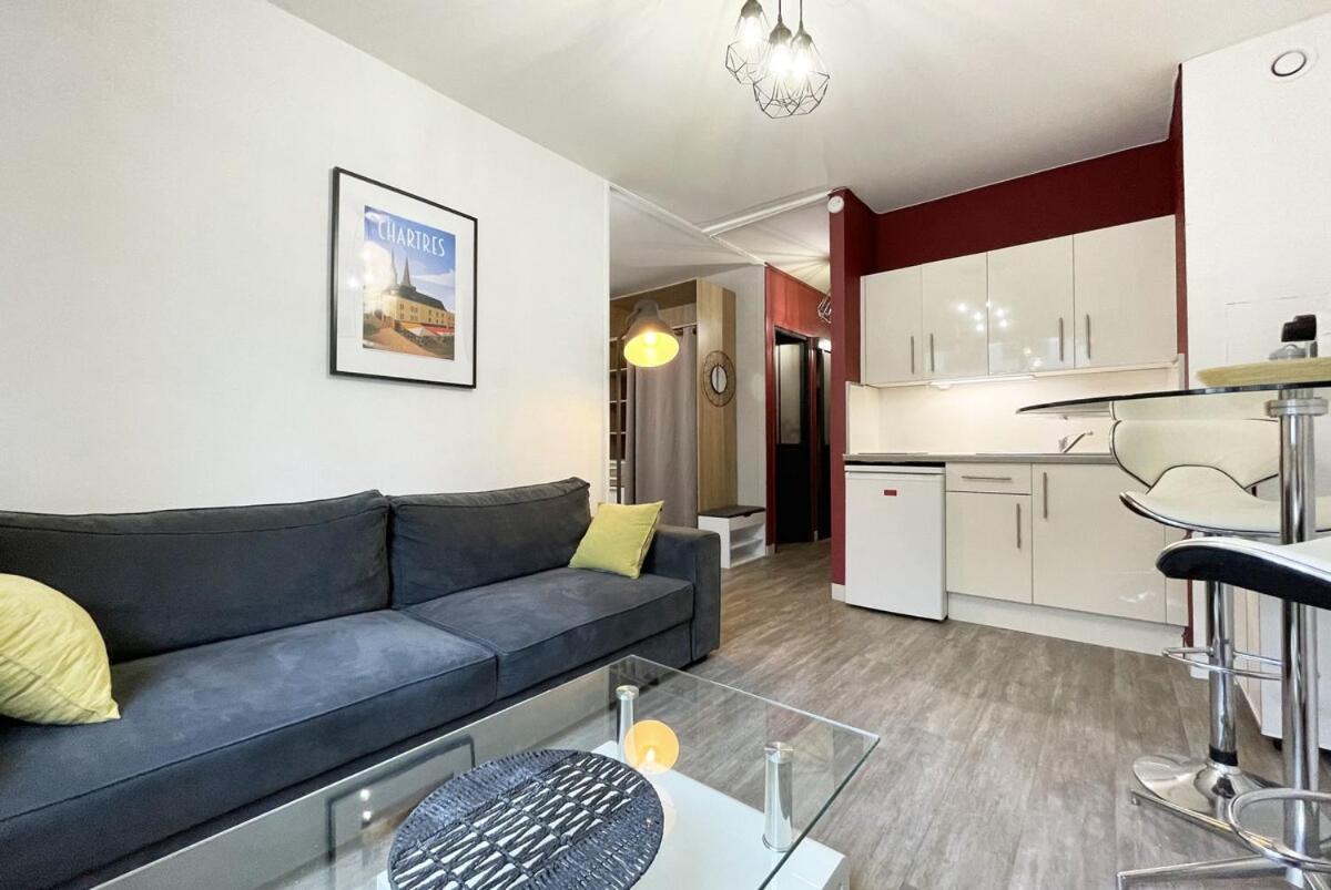 Le Chasles For 2 Persons Apartment Chartres Ngoại thất bức ảnh
