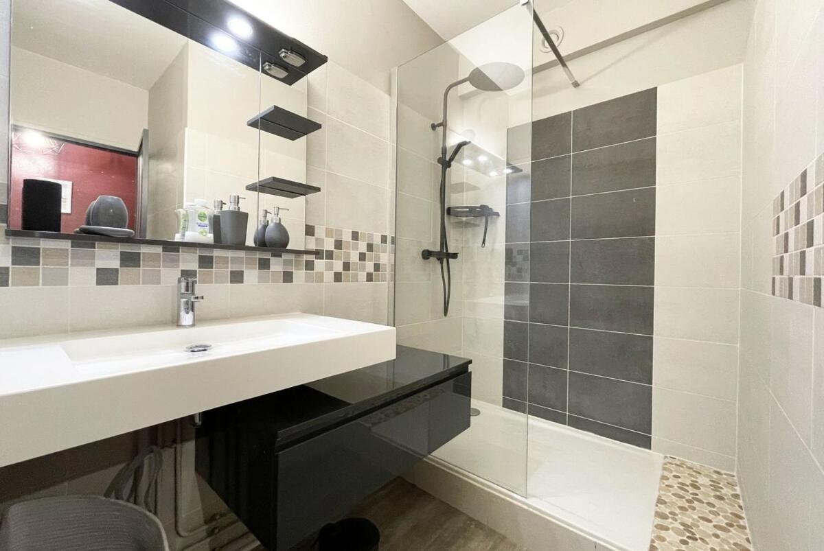 Le Chasles For 2 Persons Apartment Chartres Ngoại thất bức ảnh